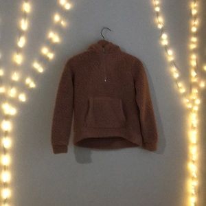 Women's fuzzy perka